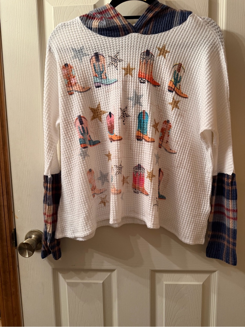 NWOT Ivory Hooded women’s Waffle Top with Multicolor Cowboy Boot Print